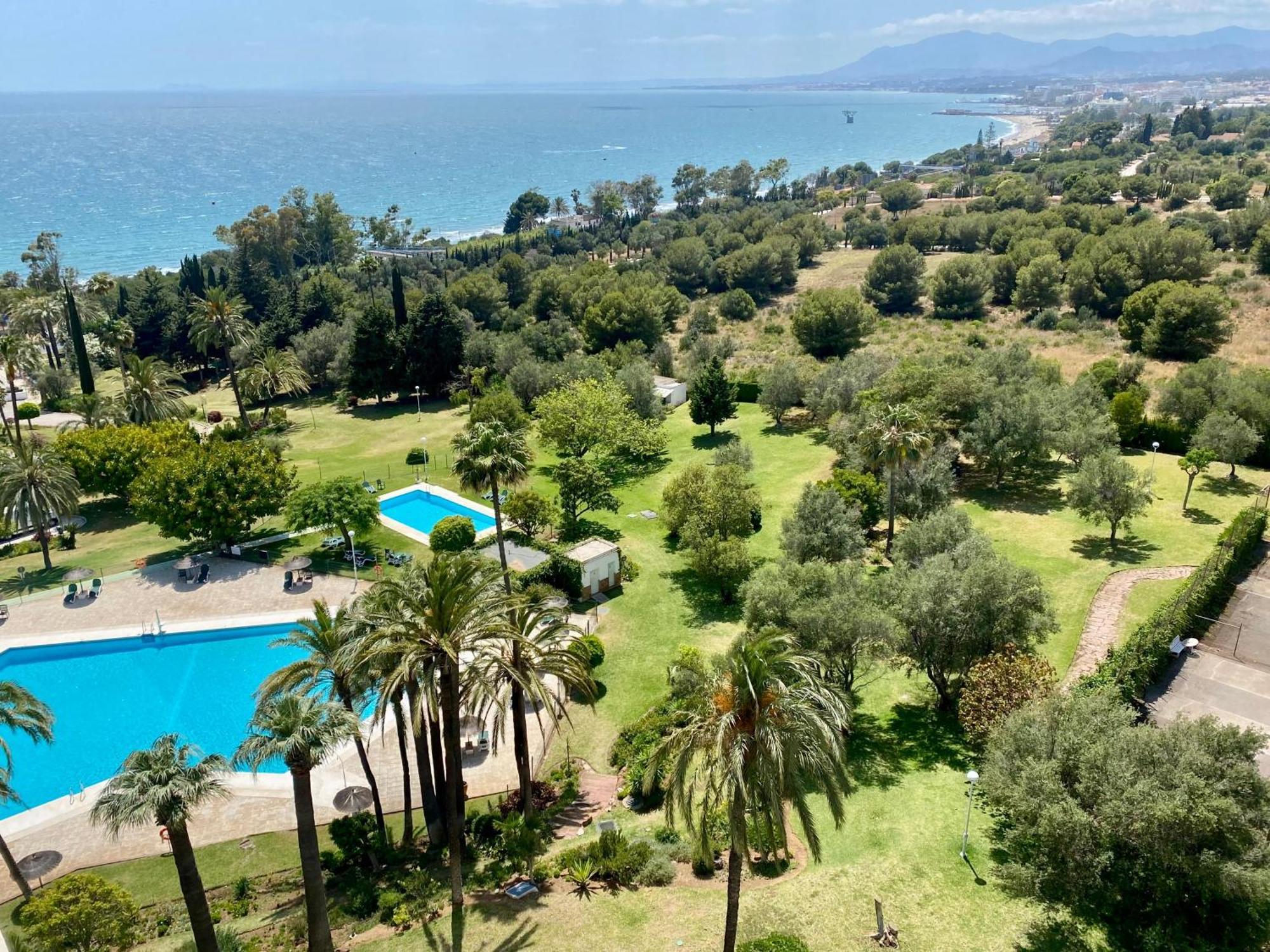 Torre Real Luxury Near Trocadero Arena Apartment Marbella